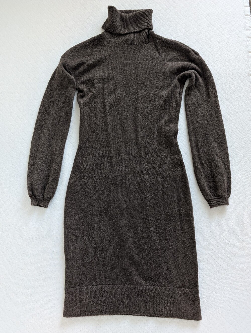 Vince Chocolate Brown 100% Cashmere Turtleneck Long Sleeve Knit Dress, size XS